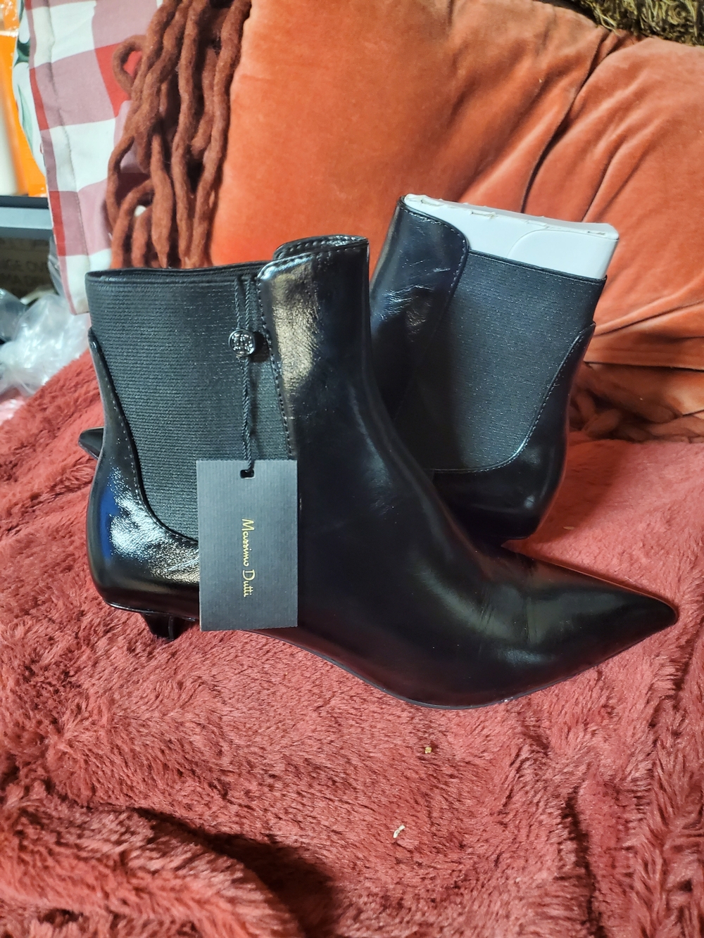 Massimo Dutti Black Leather Pointed Chelsea Booties